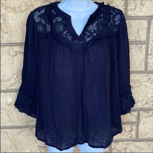 Crown & Ivy Tunic Top Navy Blue Flow Lace Neck sleeves Size XS loose fit - Picture 9 of 10